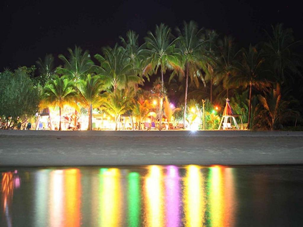 Takatuka Beach Resort Sipalay Exterior foto