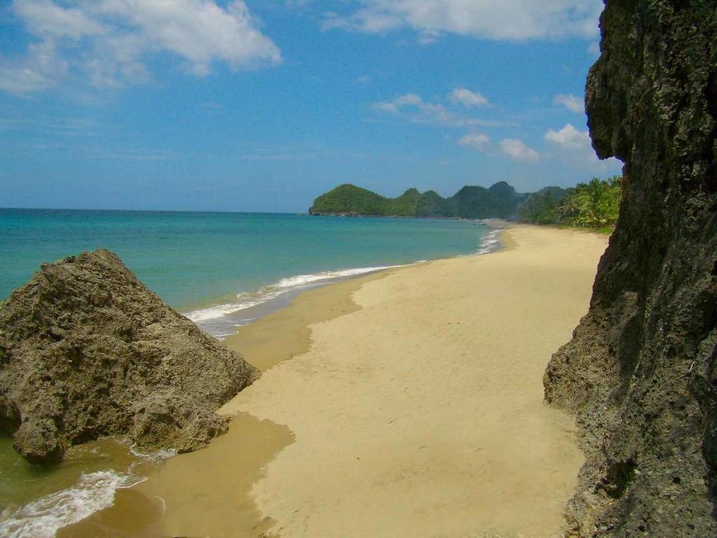 Takatuka Beach Resort Sipalay Exterior foto