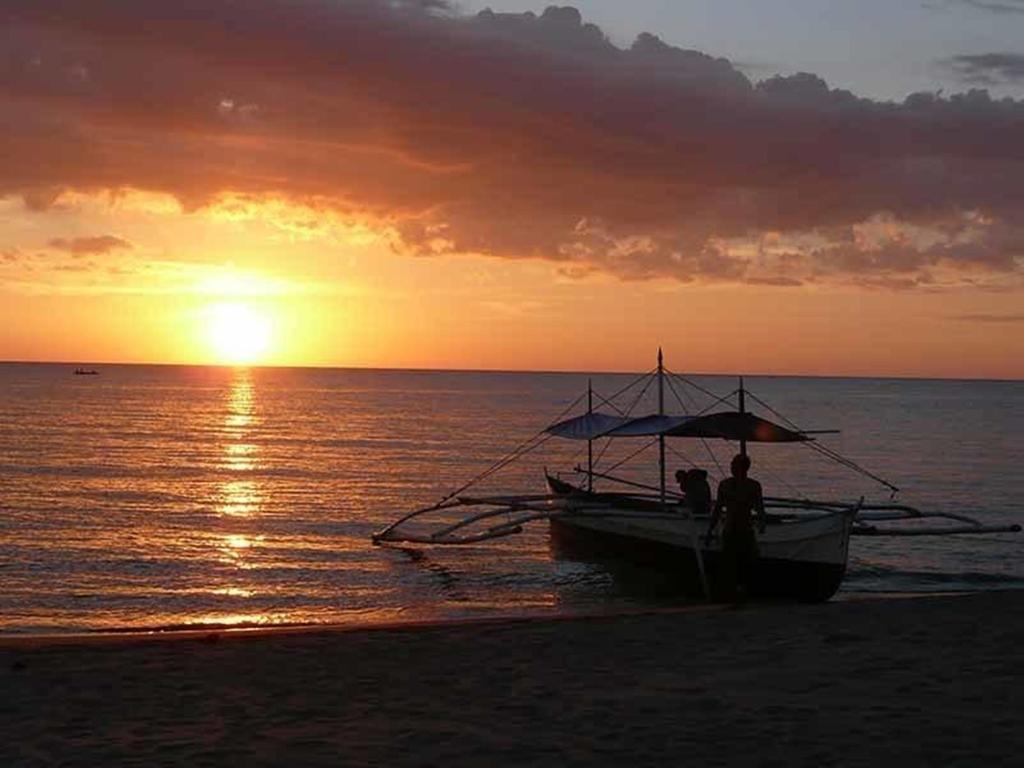 Takatuka Beach Resort Sipalay Exterior foto